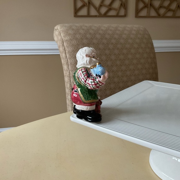 Santa In Workshop Platter Decoration 🧸 - Picture 4 of 6